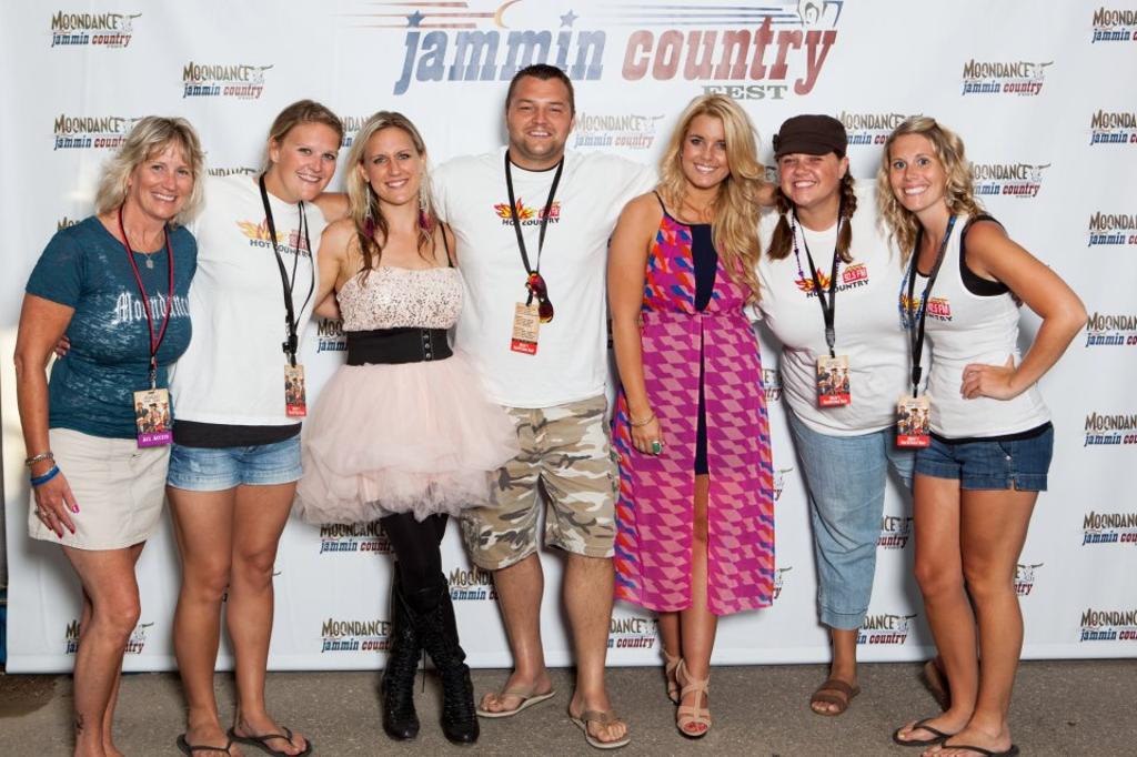HOT COUNTRY 92.5 Crew with Bomshel at Moondance Jammin Country 2012  2012