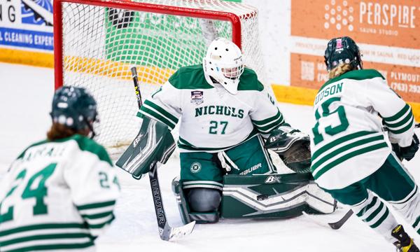 Nichols School Takes In Minnesota Frost Game During Chipotle-USA Hockey High School Nationals