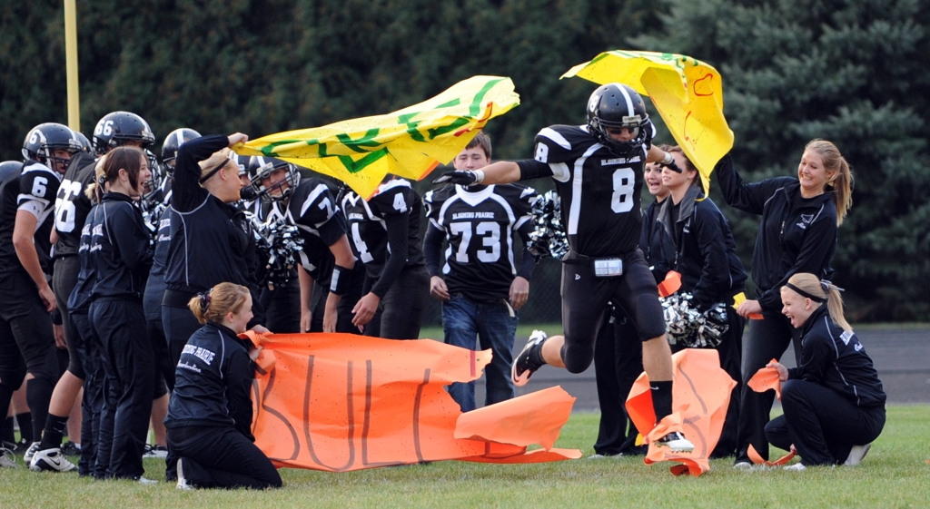 Lester Prairie/Holy Trinity at Blooming Prairie Photos MN Football