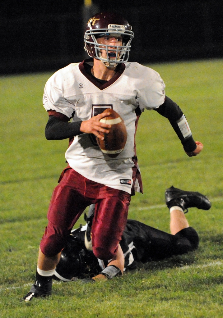 Lester Prairie/Holy Trinity at Blooming Prairie Photos MN Football
