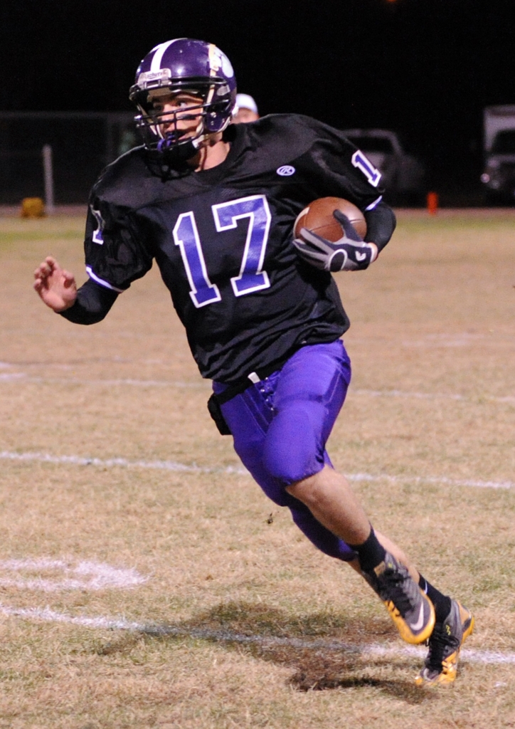 Lester Prairie/Holy Trinity vs. Le Center Photos MN Football Hub