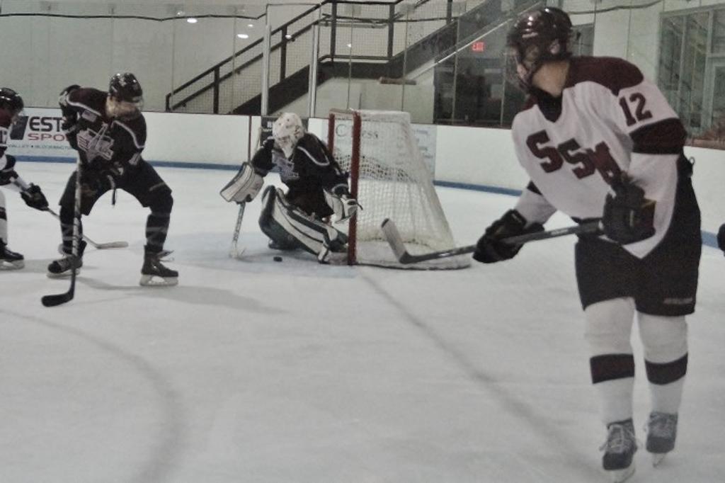 Shattuck U16’s beat the Blades