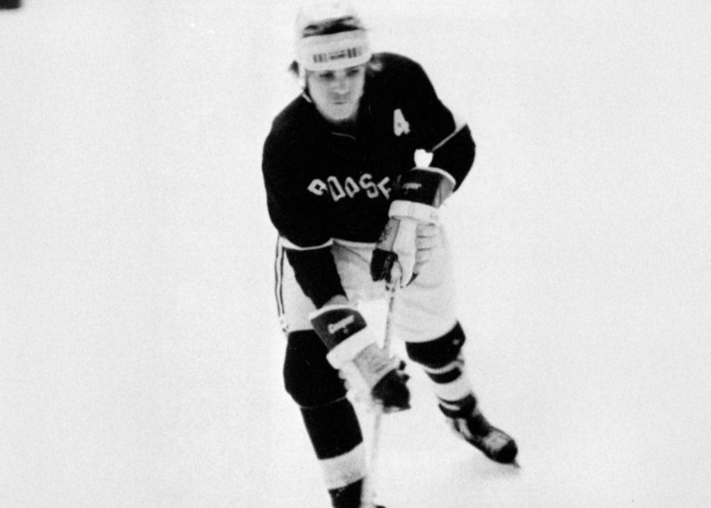 Minneapolis Roosevelt alumn Reed Larson during a game as a Roosevelt Teddy