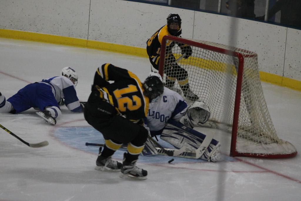 V v East | Photos | Bulldog Youth Hockey