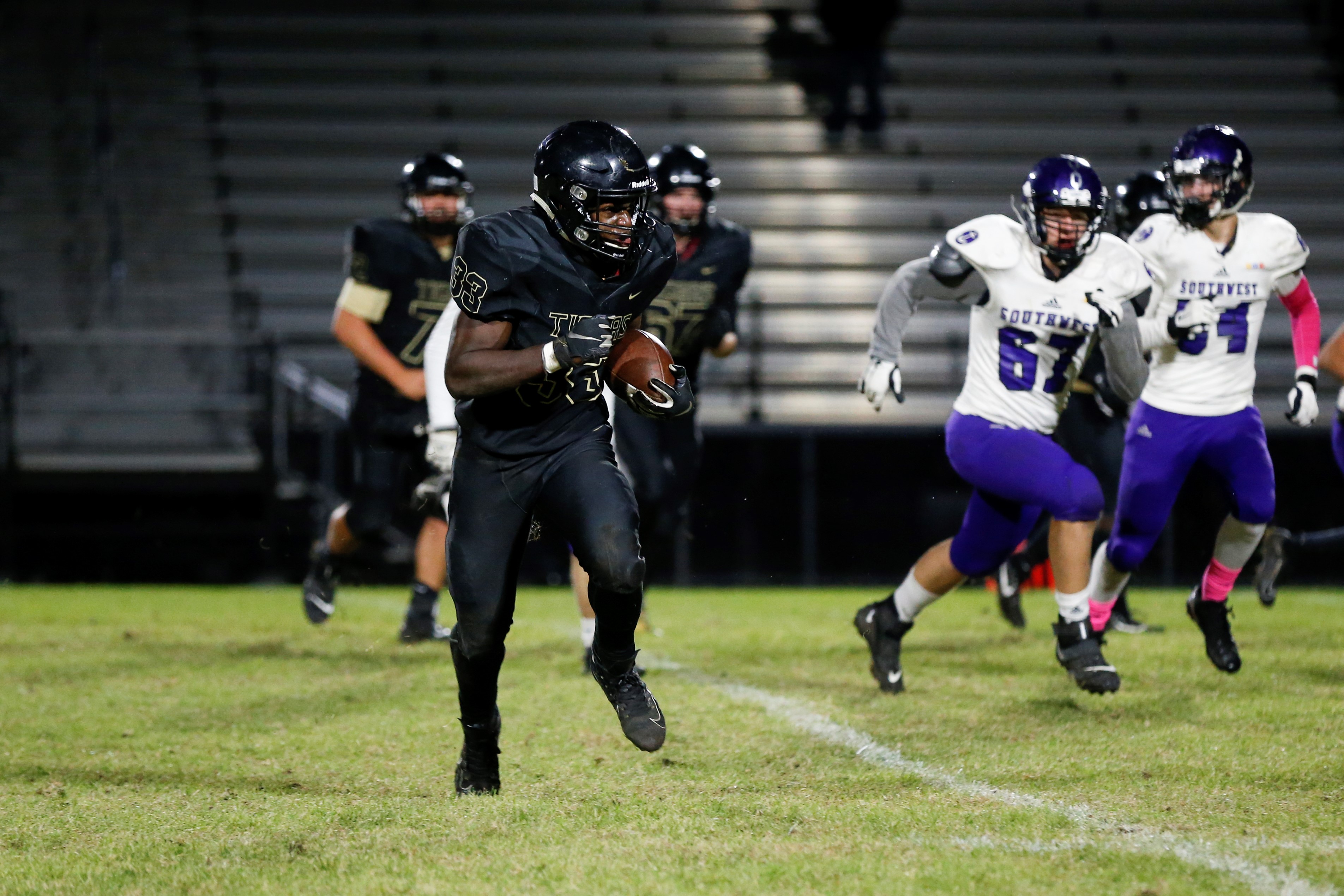 Fridley caps undefeated regular season with win over Minneapolis Southwest