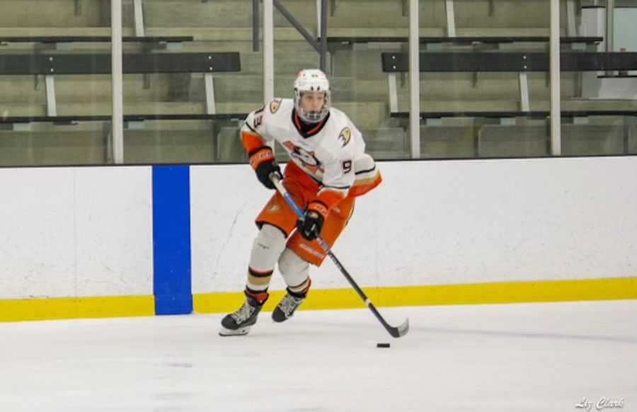 Jr. Ducks 15U AAA defenseman Jonas Kemps